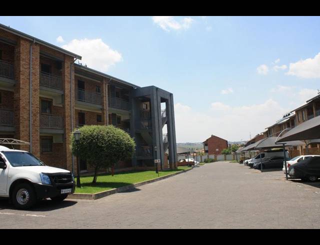 2 BEDROOM APARTMENT FOR SALE IN NOORDWYK